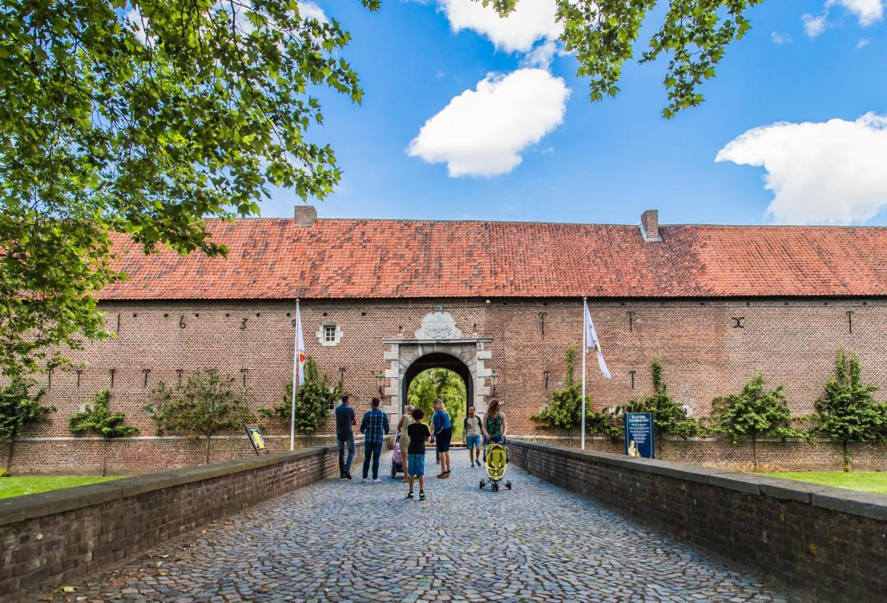 Bed and Breakfast Landgoed Kasteel Limbricht Экстерьер фото