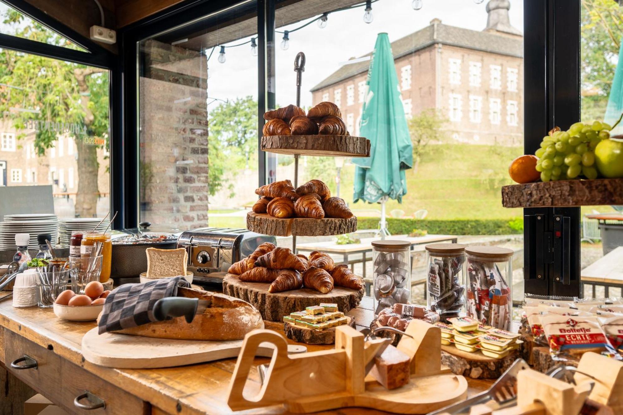 Bed and Breakfast Landgoed Kasteel Limbricht Экстерьер фото
